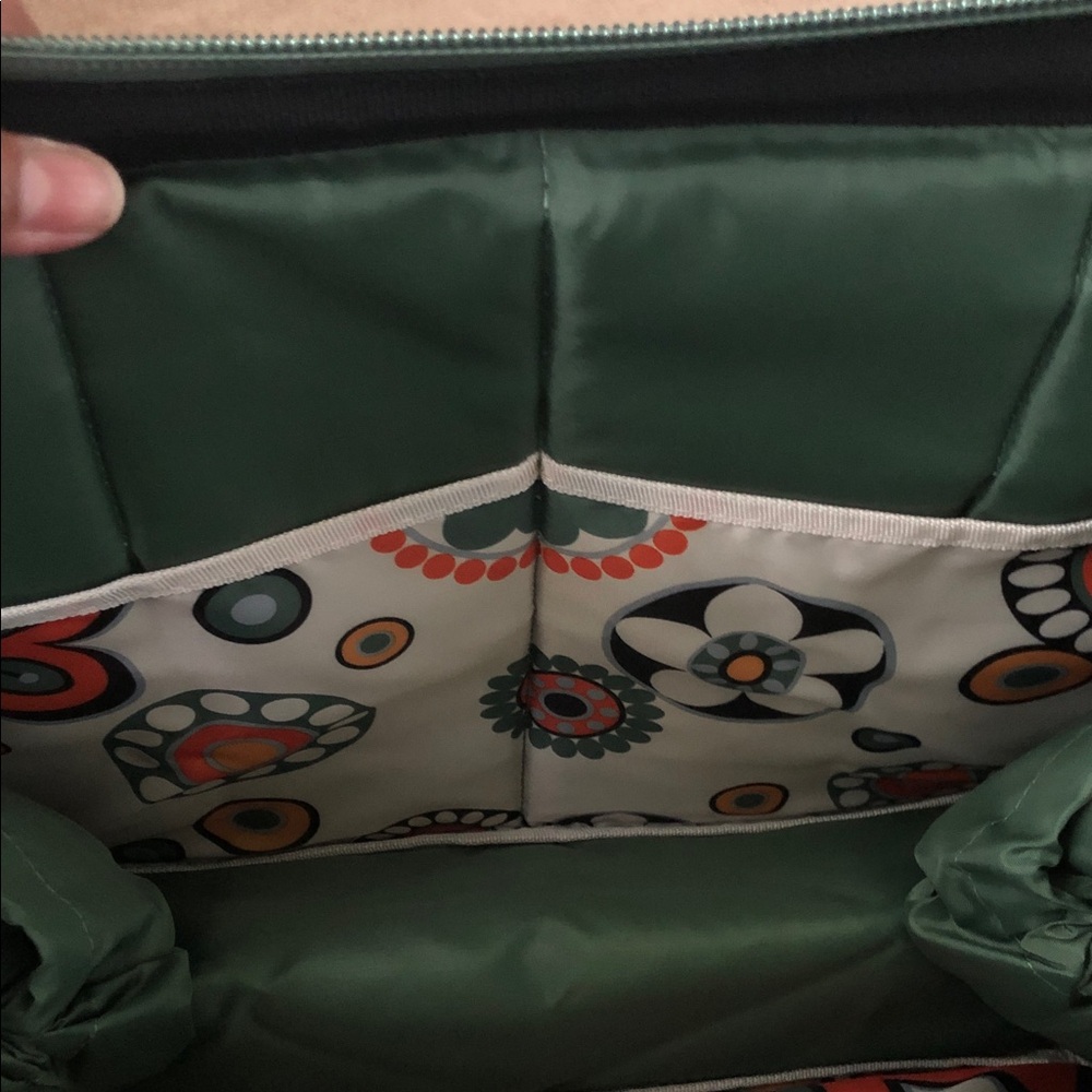 Reisenthel Women's Floral Travel Bag - Green and Gray - Picture 6 of 9